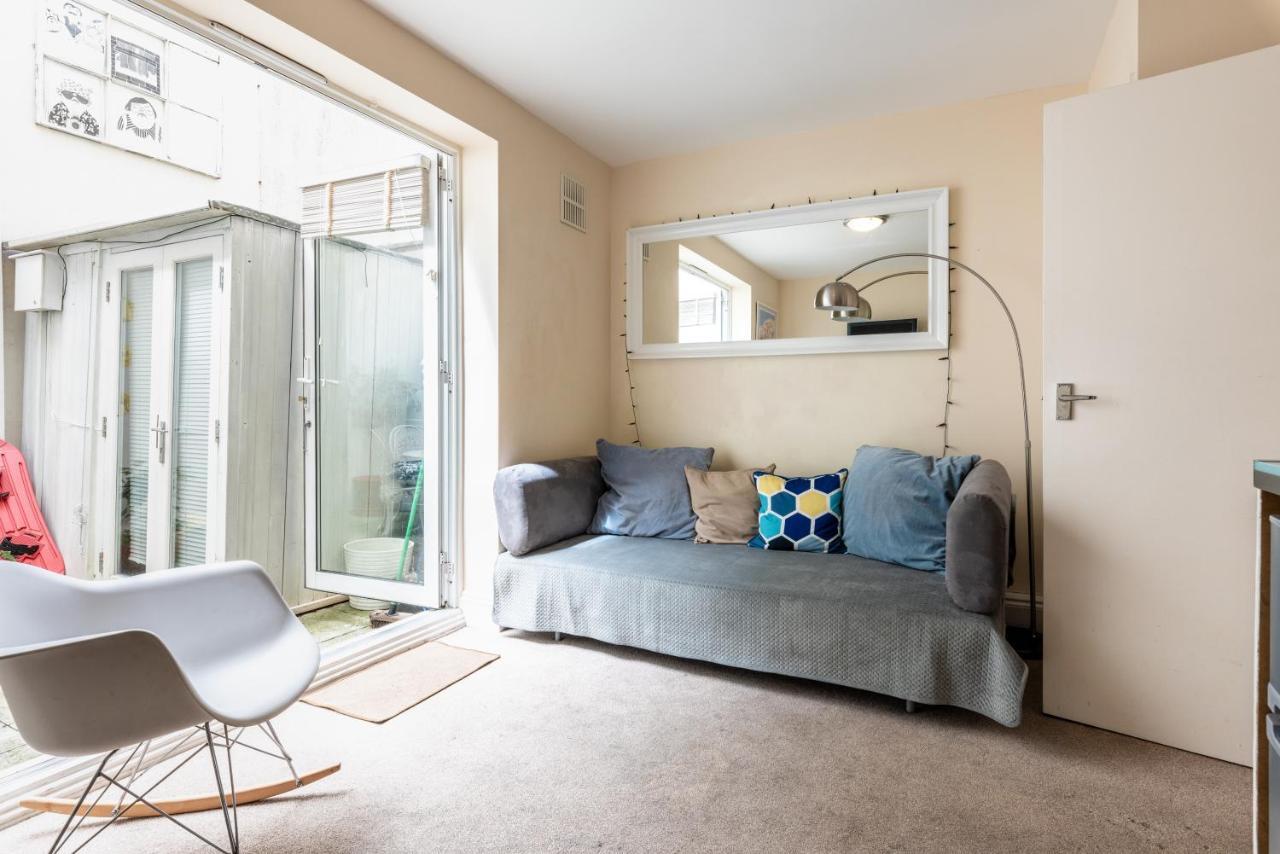 Little Brighton Beach Apartments - Also Separate Spa Cabin And Watersports 外观 照片